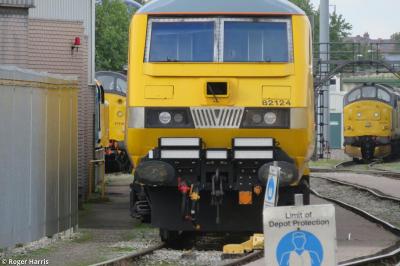 82124