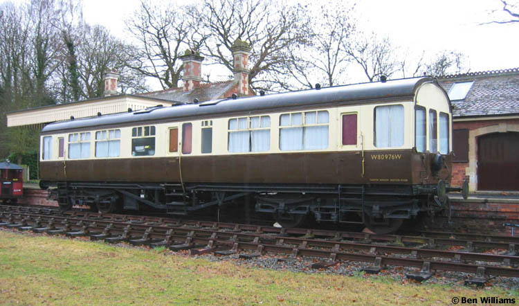Photo of DW 80976 at Rowden Mill station, Herefordshire
