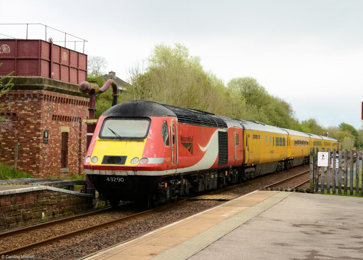Photo of 43290 at Appleby Station