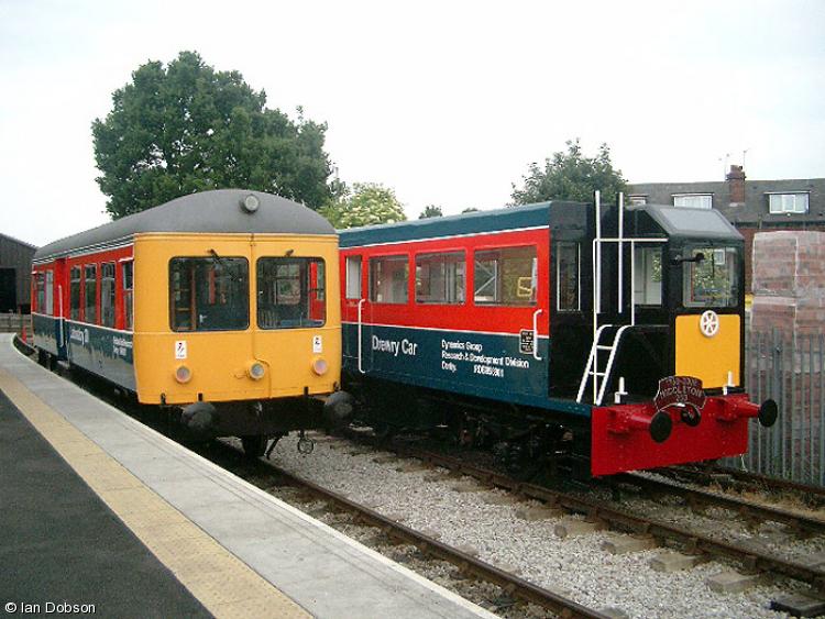 Photo of 999507 & 998901 at Middleton Railway